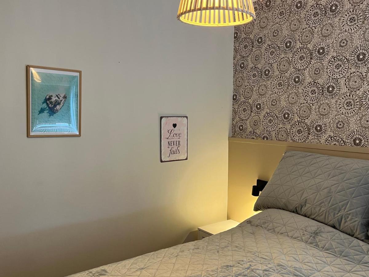 Charming 3 Bedroom Apartment Akureyri Luaran gambar