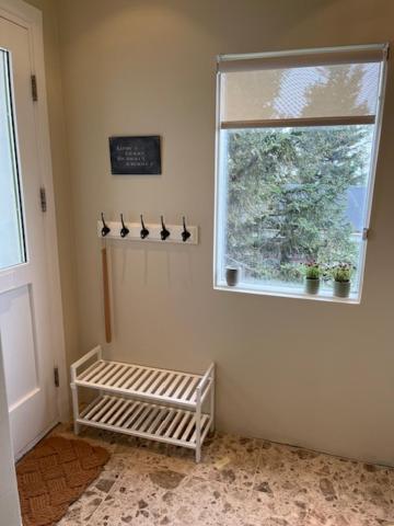 Charming 3 Bedroom Apartment Akureyri Luaran gambar